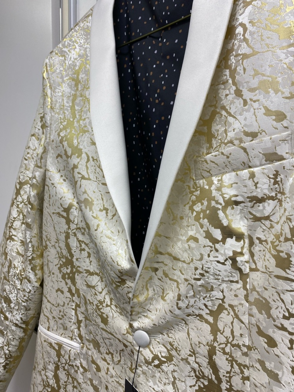 White and Gold Shawl Collar Tux Jacket - Picture 2 of 5